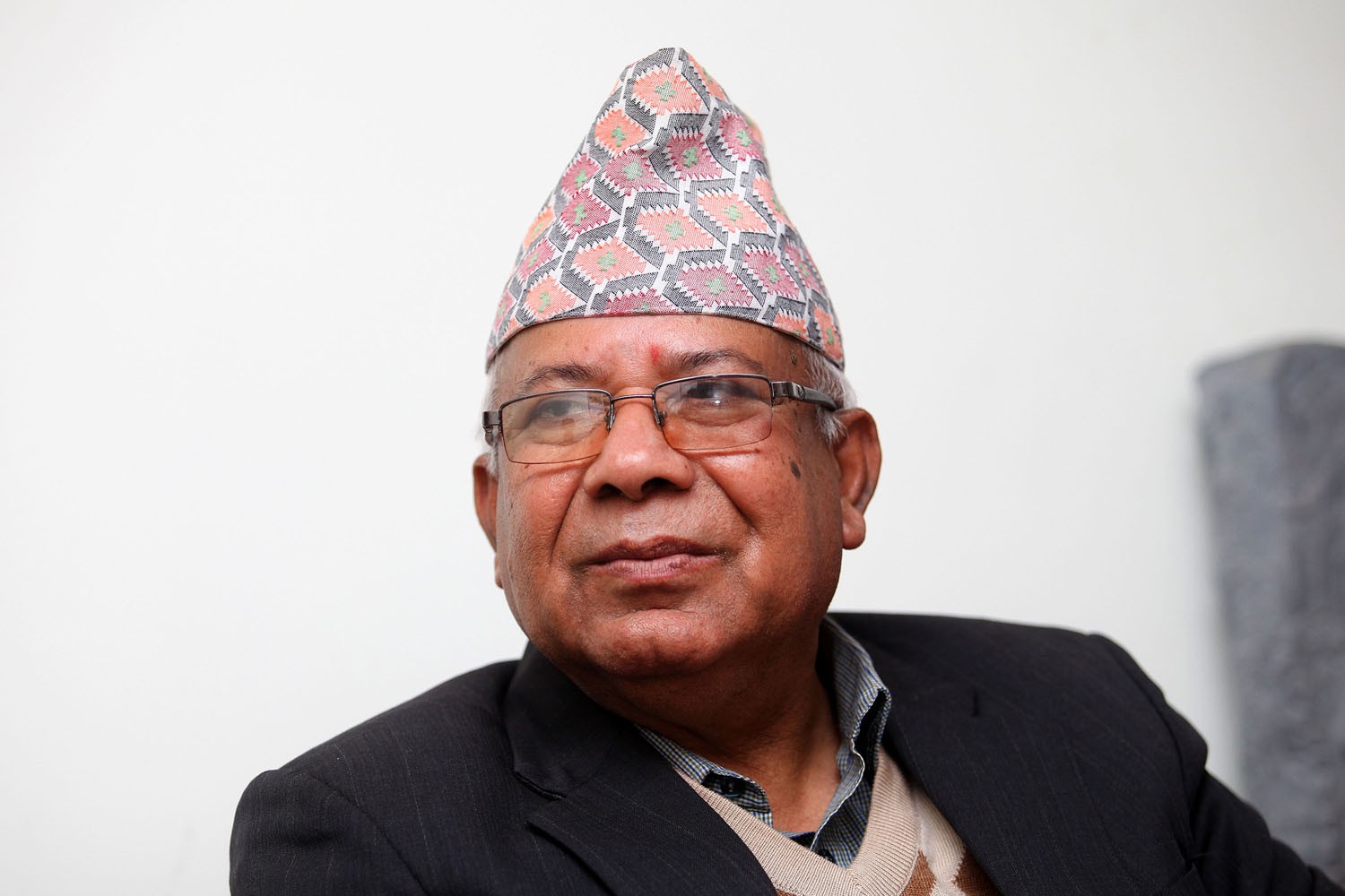 नेकपा नेता नेपालका पीएसओसहित ९ सुरक्षाकर्मीमा कोरोना पुष्टि