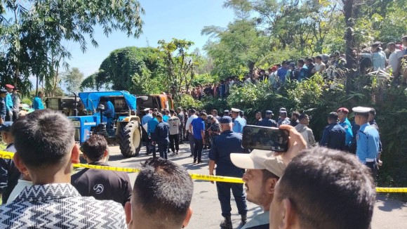 धनकुटामा बस दुर्घटना हुँदा दुई जनाको मृत्युु,  ६ जना यात्रु घाइते