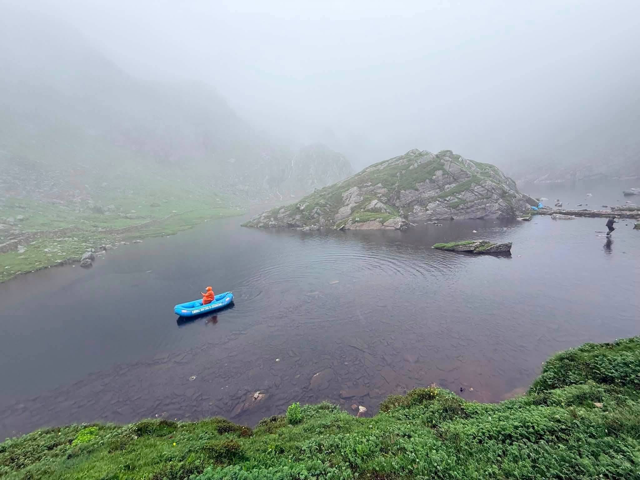 सभापोखरीमा व्यावसायिक वा पर्यटकीय प्रयोजनका लागि डुंगा सञ्चालनको अनुमति नदिएको गाउँपालिकाको स्पष्टिकरण